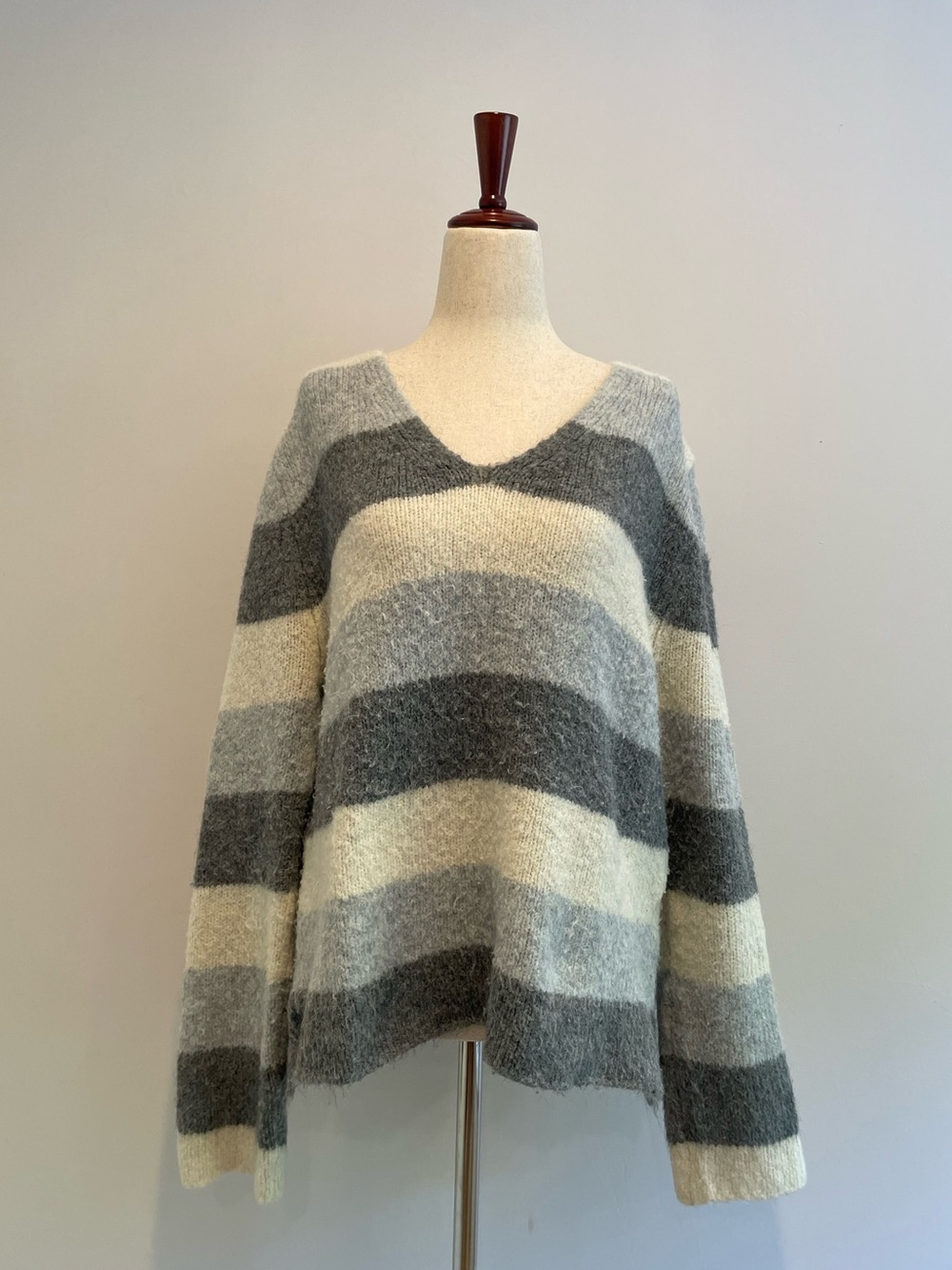 Olivaceous Striped Knit White & Grey Sweater - size M